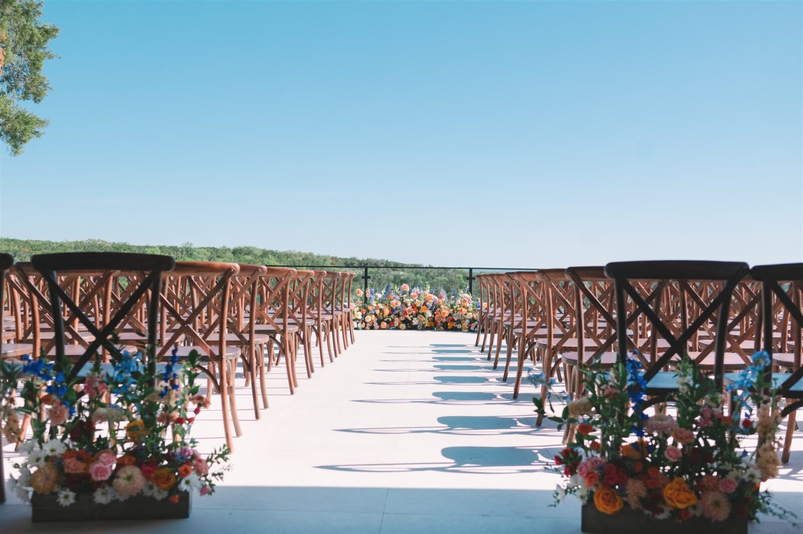 The Sunrise Petal Company | Wedding Florist photo